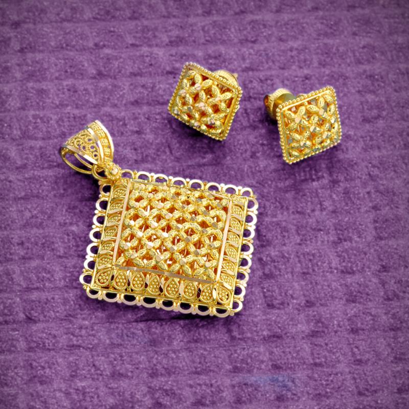 whps gold pendant